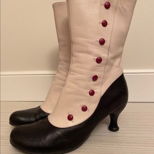 John Fluevog Bellevue Libby Smith boot